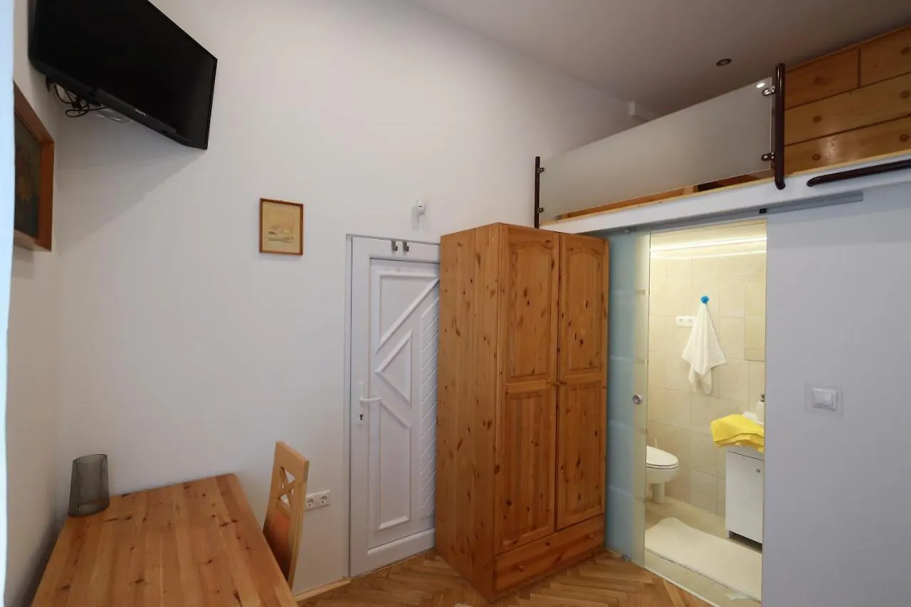 Apartament Vito Apartman Eger